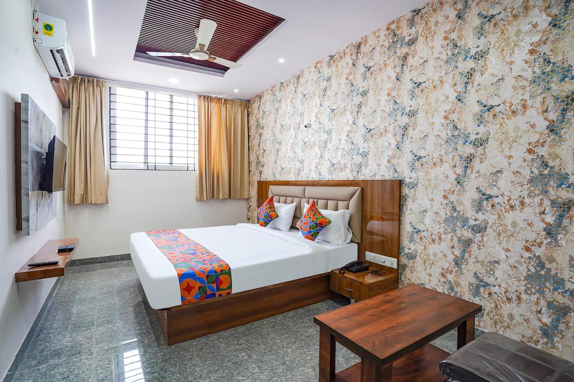 Fabhotel Platinum Palace - Nr Magadi Main Road バンガロール エクステリア 写真