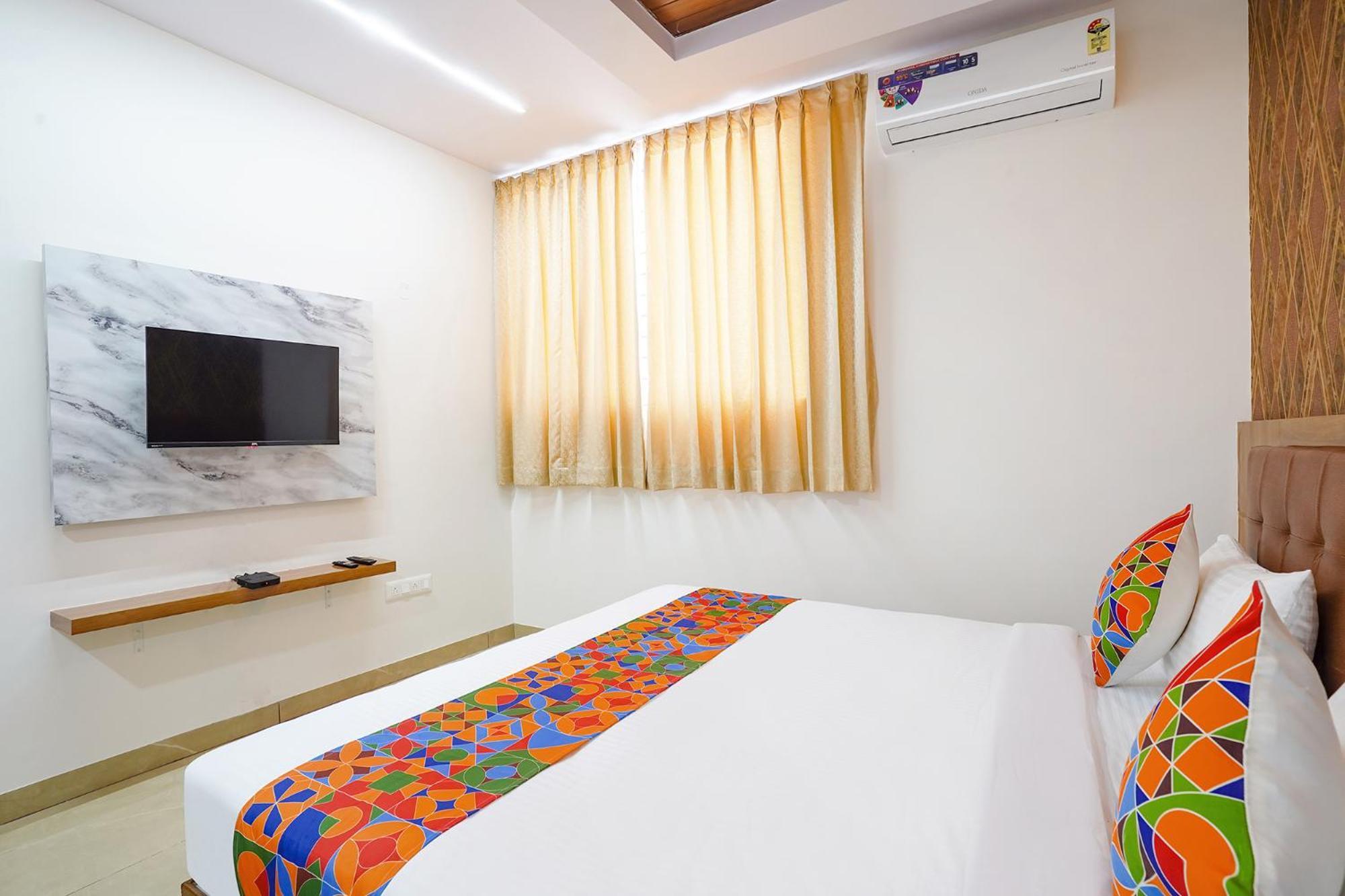 Fabhotel Platinum Palace - Nr Magadi Main Road バンガロール エクステリア 写真